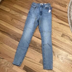 Universal Thread high rise Light Blue Skinny Jeans